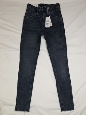 Guess Women's Skinny Jeans Wash 25 X 29